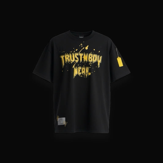 DISTRESSED BLACK TEE